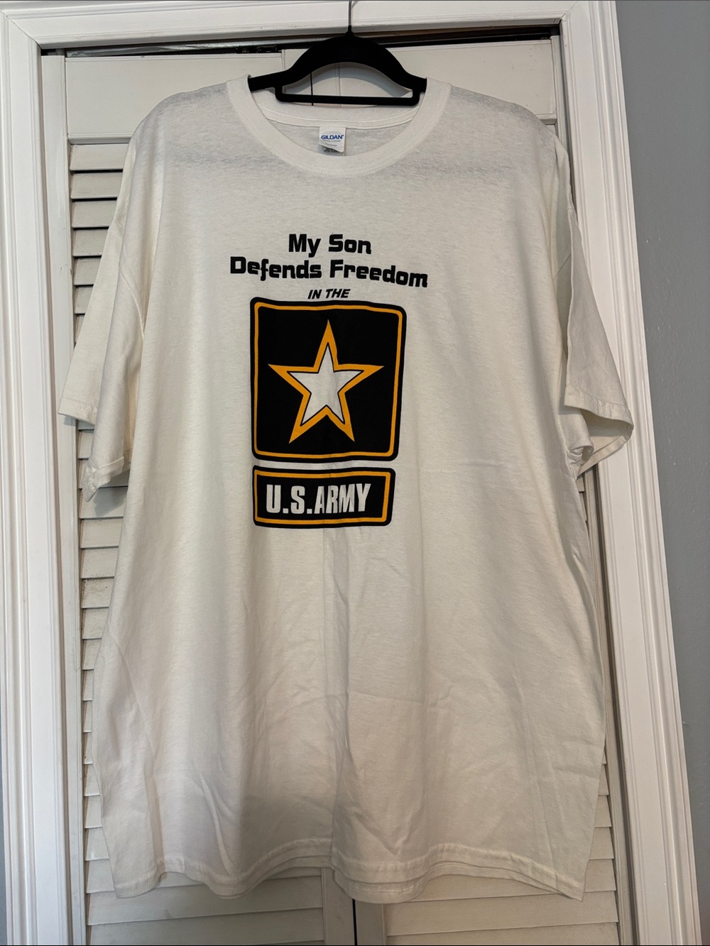 Gildan White Tee with Black and Gold U.S. Army Star Graphic